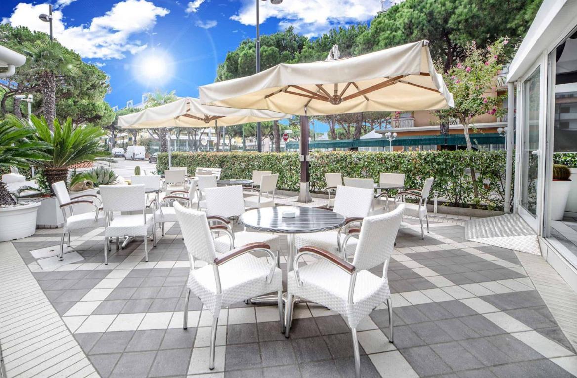 Hotel All'Orologio 3 Stelle Superior กาออร์เล ภายนอก รูปภาพ