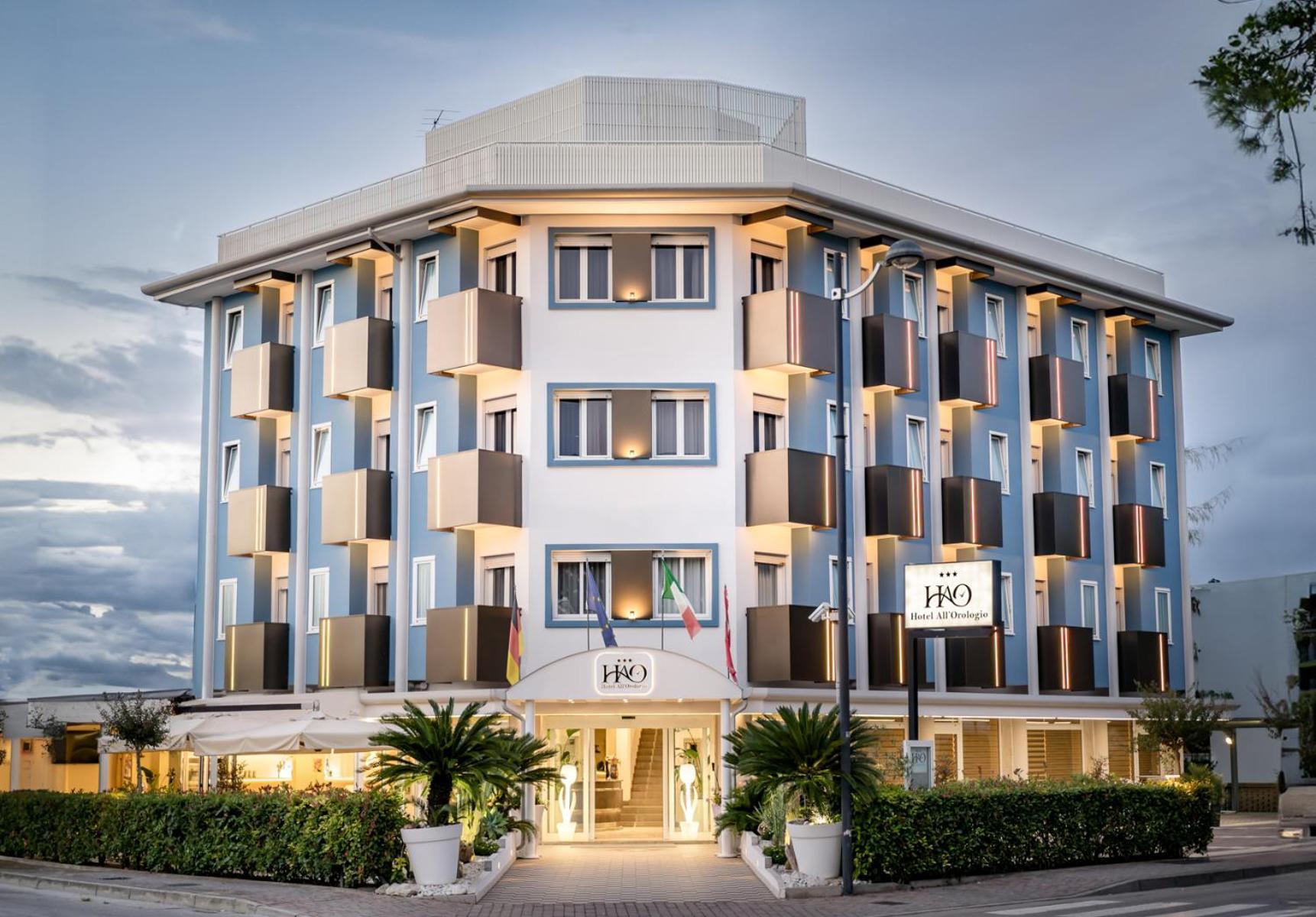 Hotel All'Orologio 3 Stelle Superior กาออร์เล ภายนอก รูปภาพ